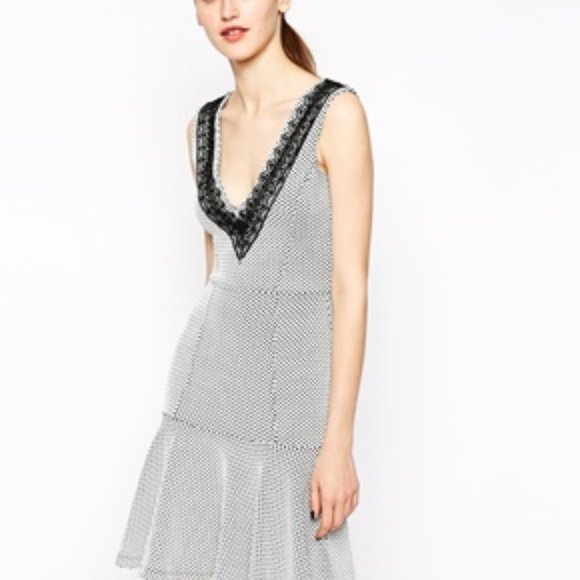 French Connection Color Block Textured Deeds - Picture 5 of 9